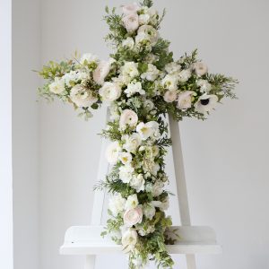 Croix funéraire fleurie Prairie blanche