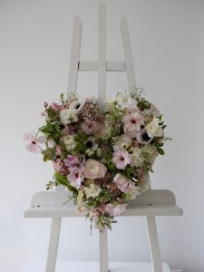 Coeur en fleurs fraîches