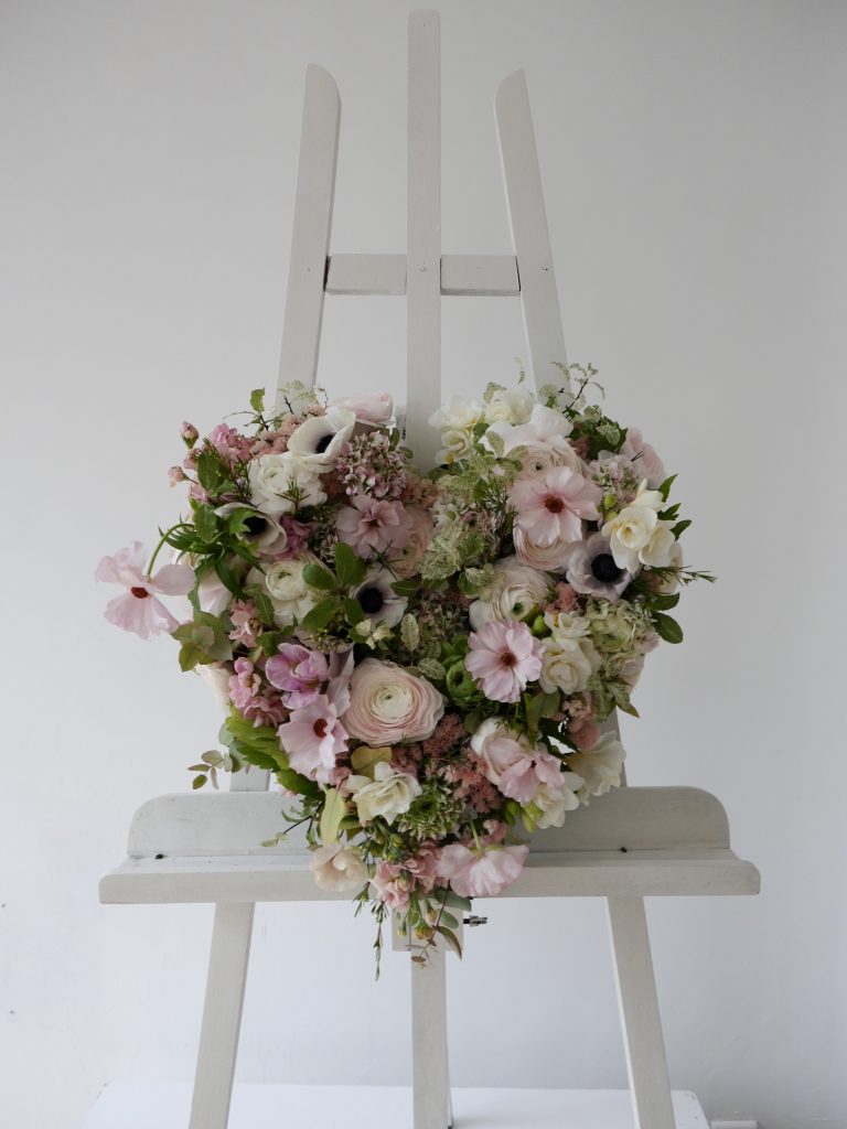 Coeur en fleurs fraîches