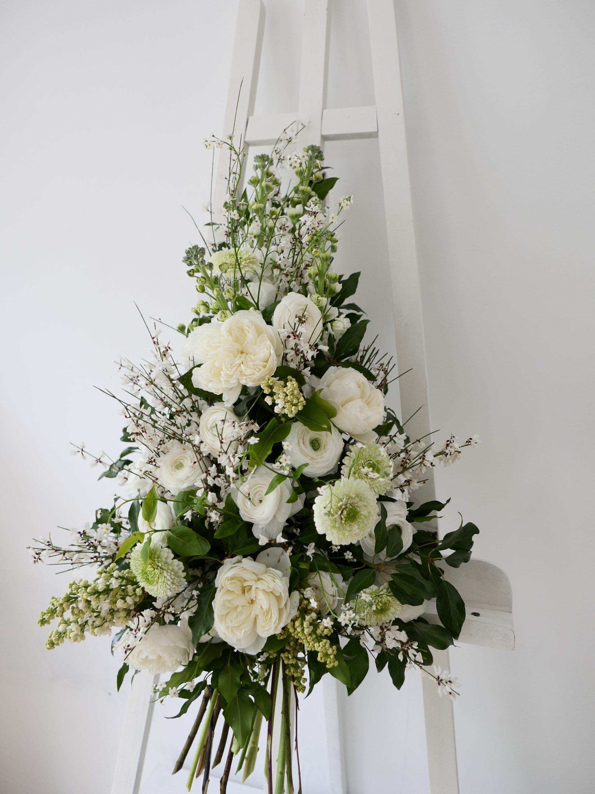 Gerbe piquée Sérénité blanche (ref.35) – Image 3